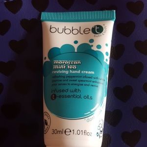 Bubble hand cream